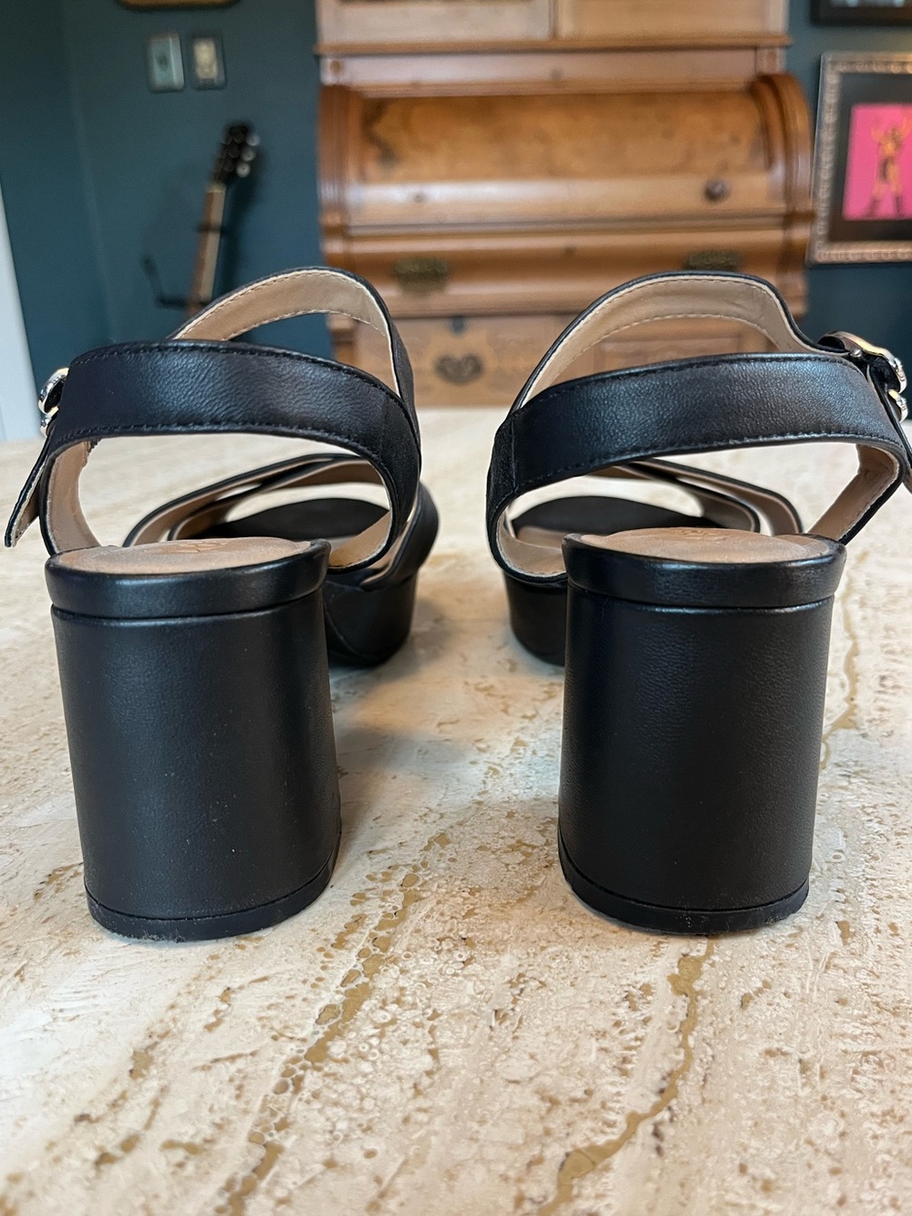 Aerosoles | Cosmos Platform Sandals | Black Leather | Size 8 - Picture 5 of 6